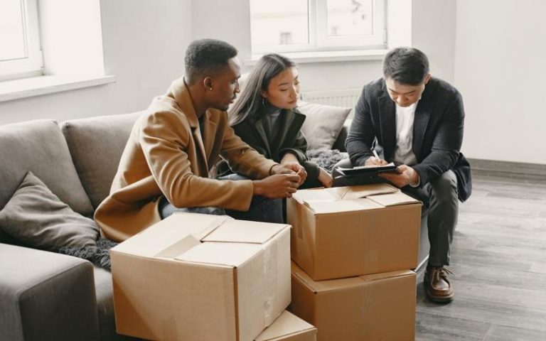 Top Mistakes Homebuyers Make Without a Real Estate Buyers Agent in Adelaide